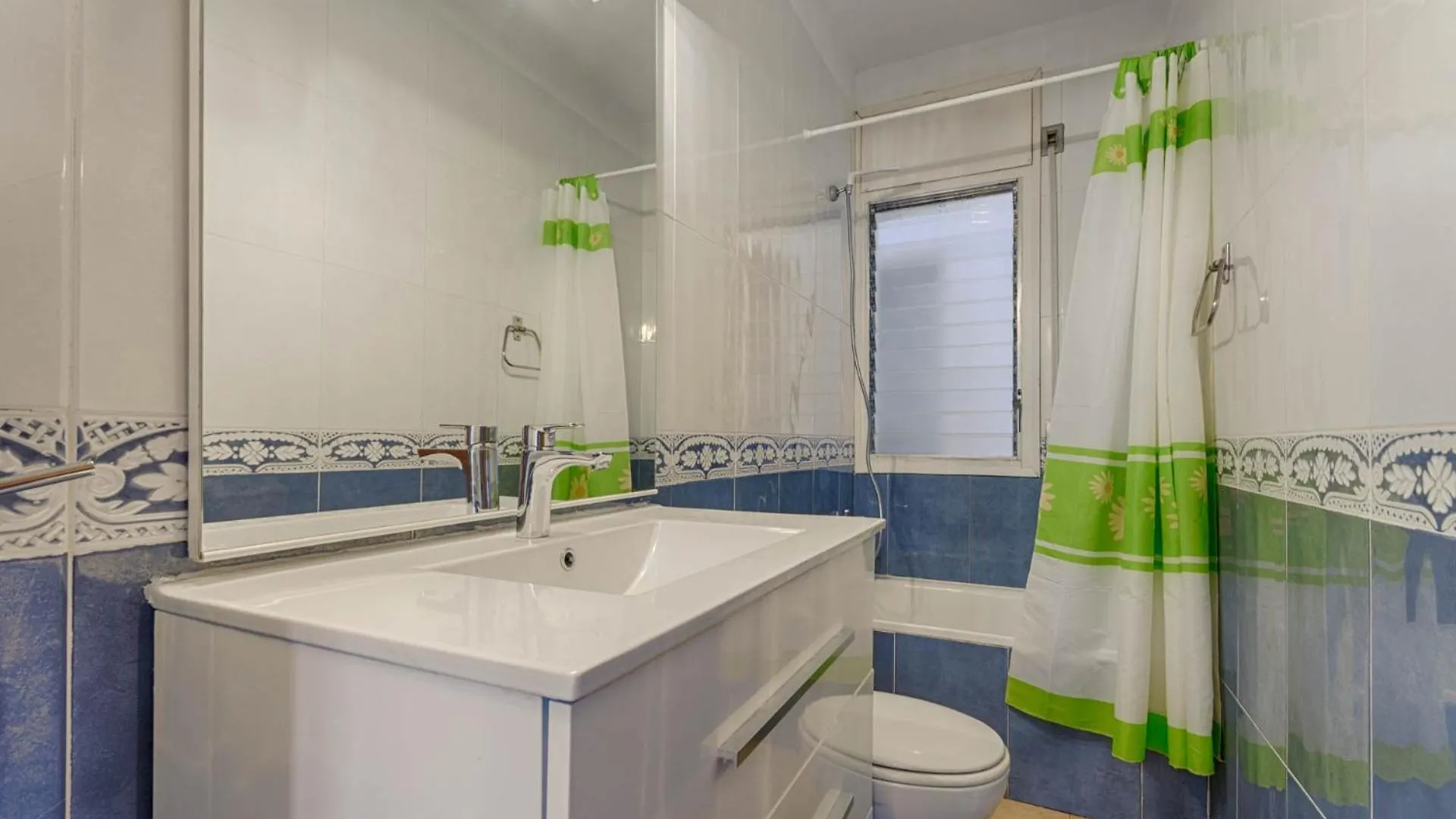 Amplio Y Luminoso Apartamento Con Piscina Planta 0 N2 Rosas Spanien